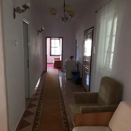 Spiro Villa